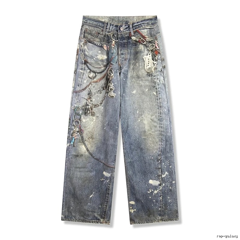 Acne Studios' jeans with a unique style