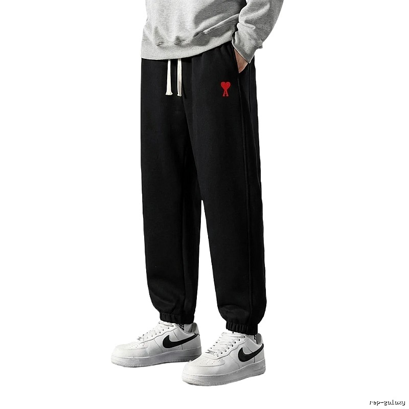 AMI Love Leisure Style Black Pants