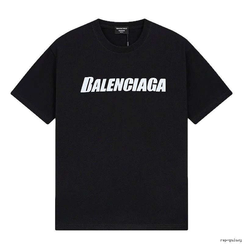 Balenciaga minimalist style black T-shirt