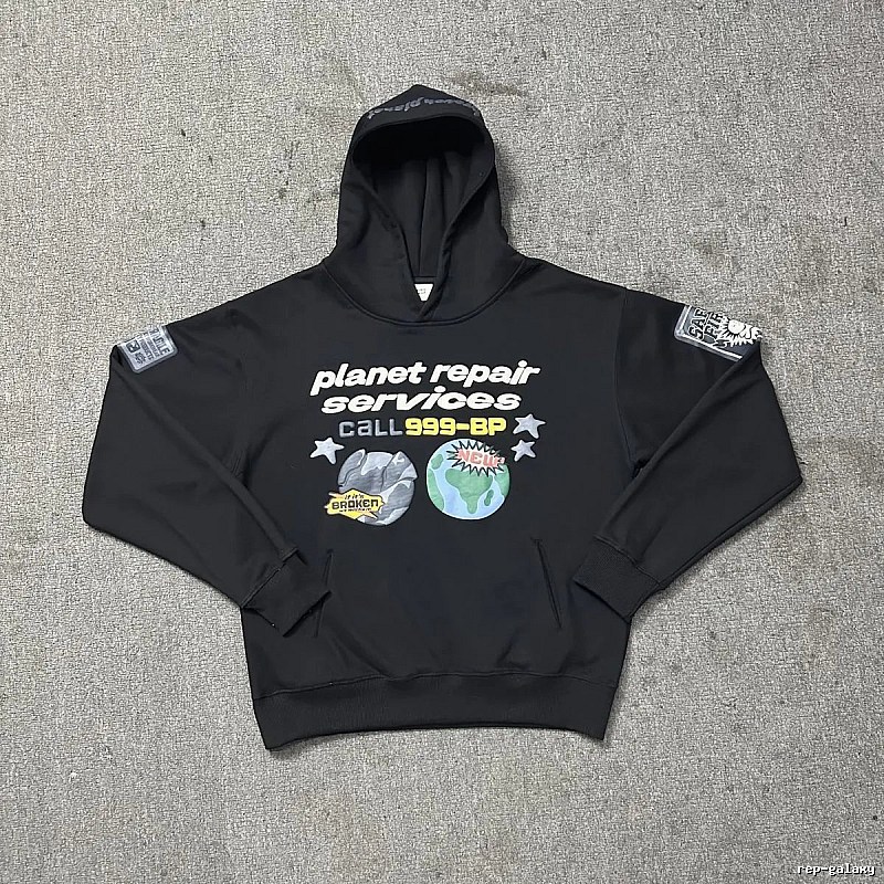 Broken Hearts Style H232 Skull Graphic Hoodie Outdoor Days