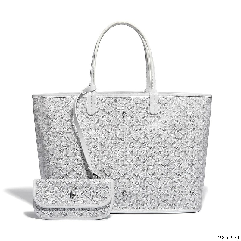 Classic white tote bag of GOYARD
