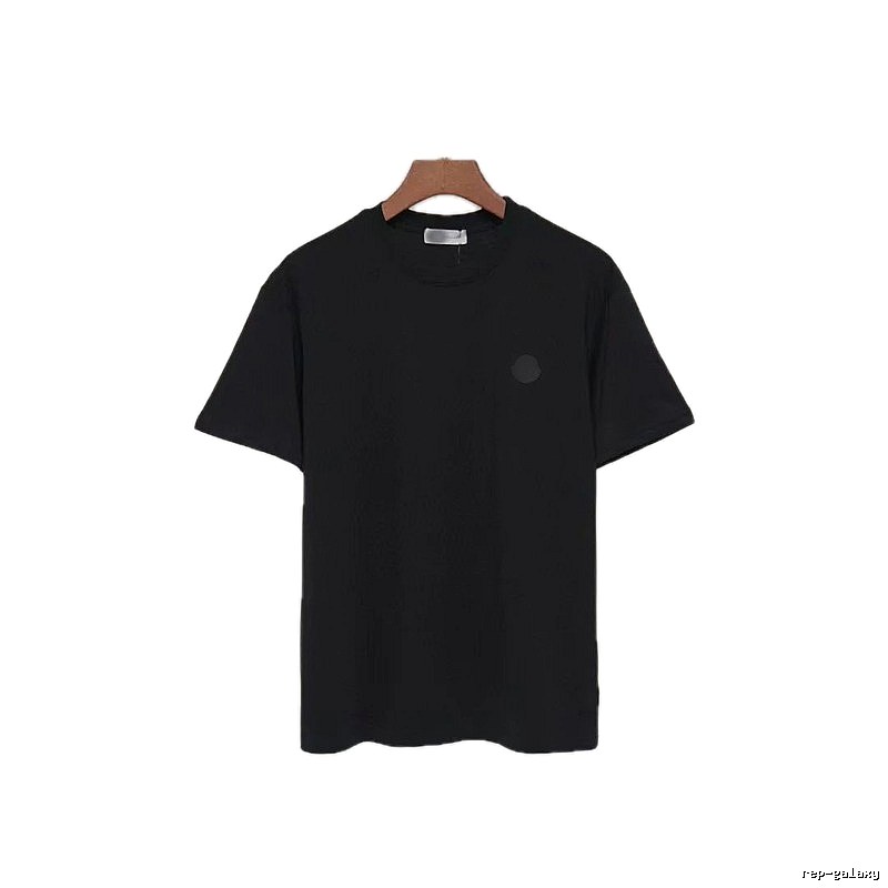 Moncler Classic Minimalist Style Black Short-sleeve T-shirt