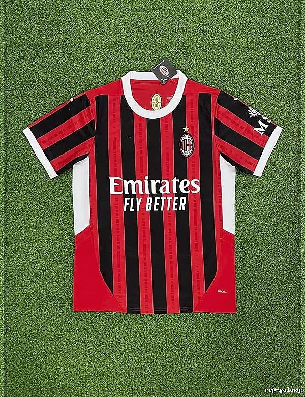 Real Madrid Relaxed Home soccer jersey White Real Madrid with Designer-Inspired Detail