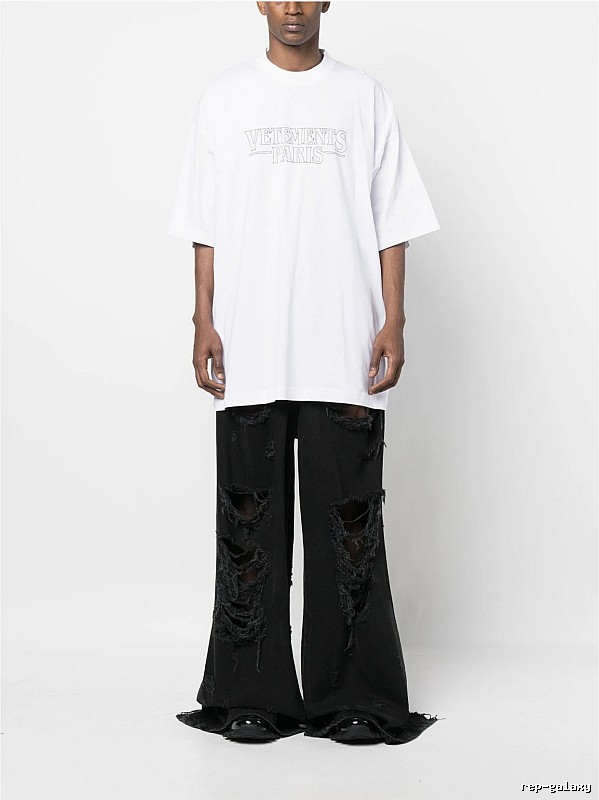 Resort Statement graphic T-shirt Black Colorful Lucky with Premium Look